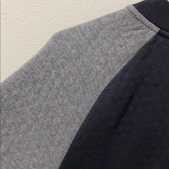 Women’s XL Morse Code zip-up - Picture 4 of 4